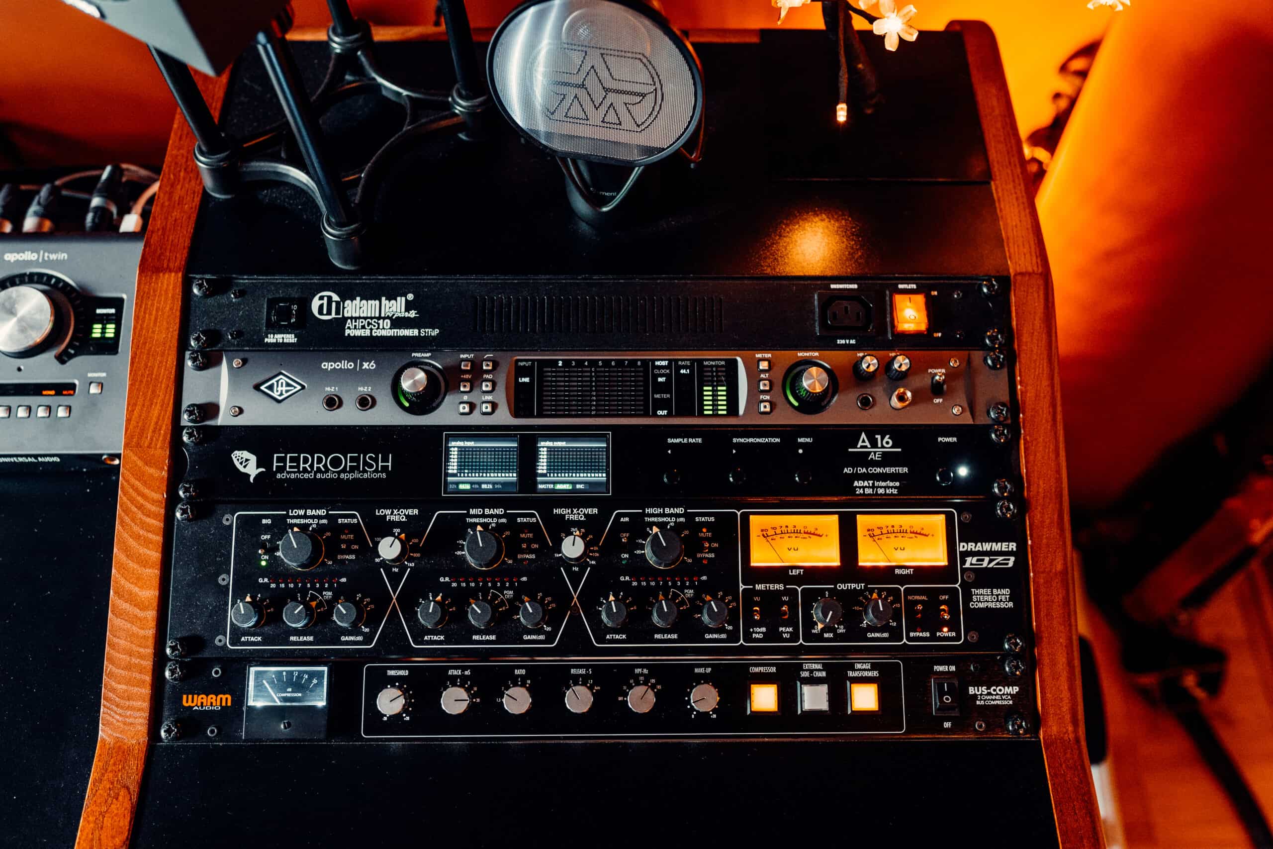 Analoge Kompressoren und Wandler für Recording im Tonstudio bei Peak-Studios