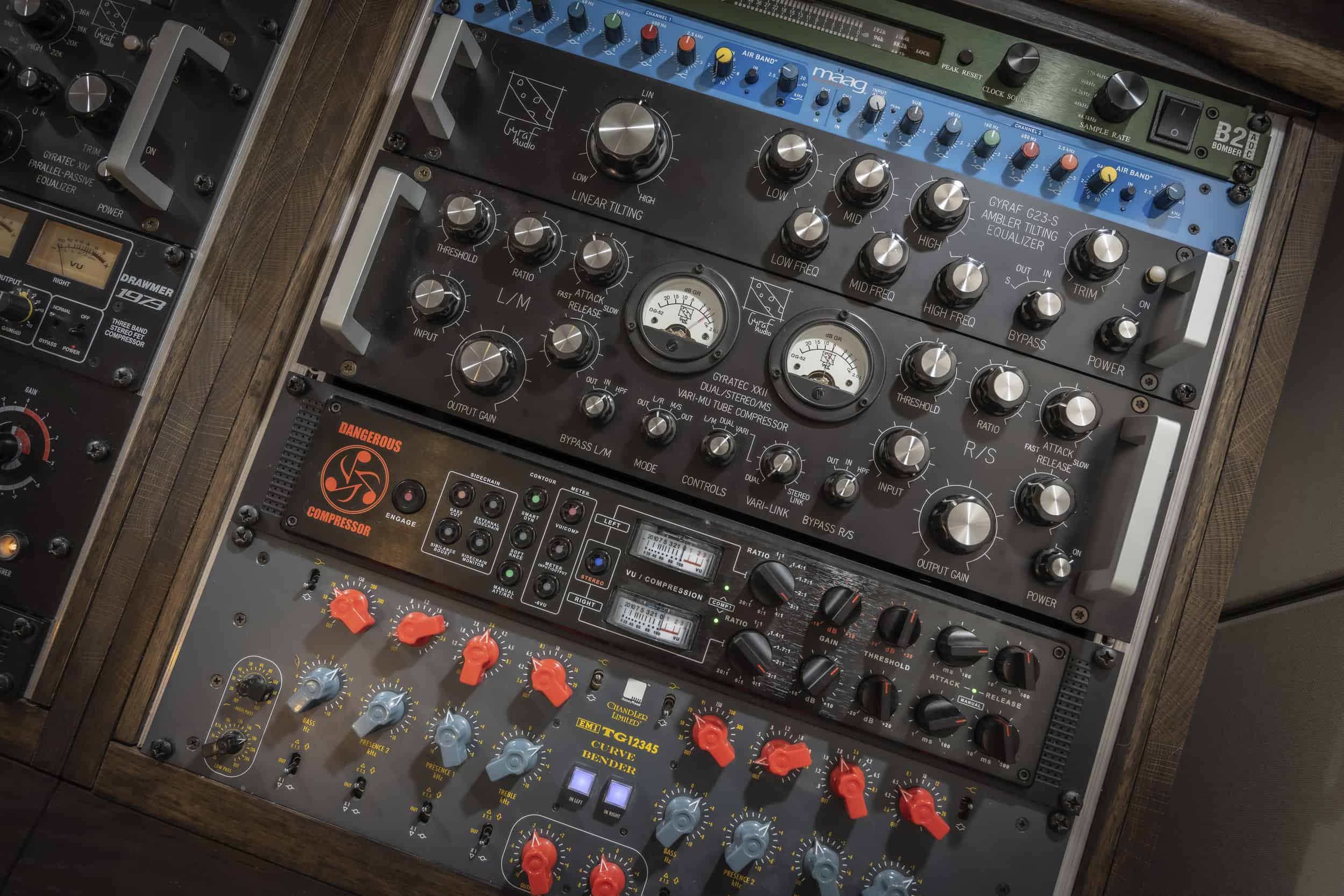 Online Mixing Equipment - Chandler Curvbender, Dangerous compressor, Gyraf Vari Mu, Gyraf Tilt EQ, Maag EQ