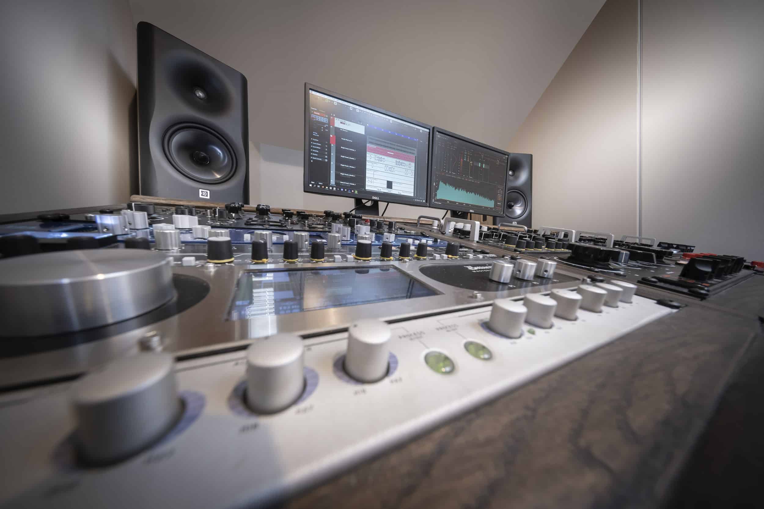 Mixing und Mastering Studio Equipment